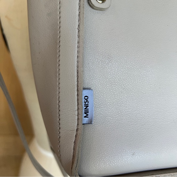 Miniso mini bag - Picture 6 of 7